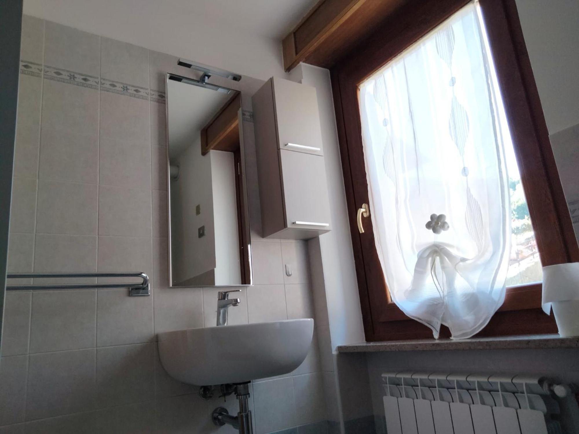 Single House Totally Independet Introd Εξωτερικό φωτογραφία