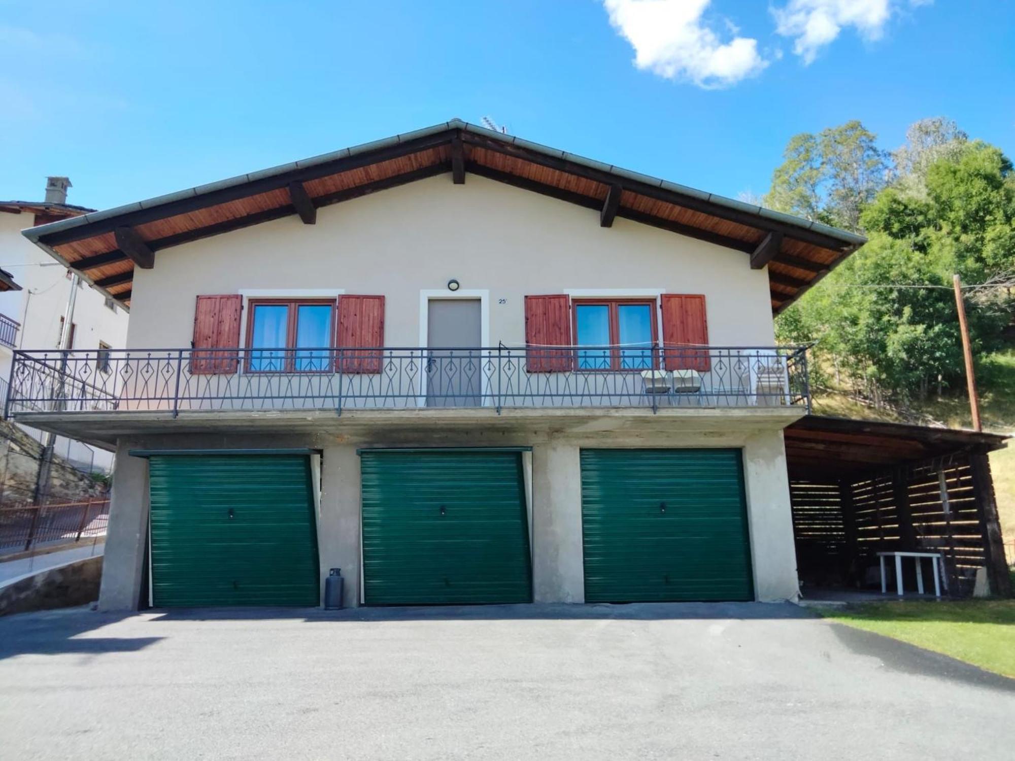 Single House Totally Independet Introd Εξωτερικό φωτογραφία