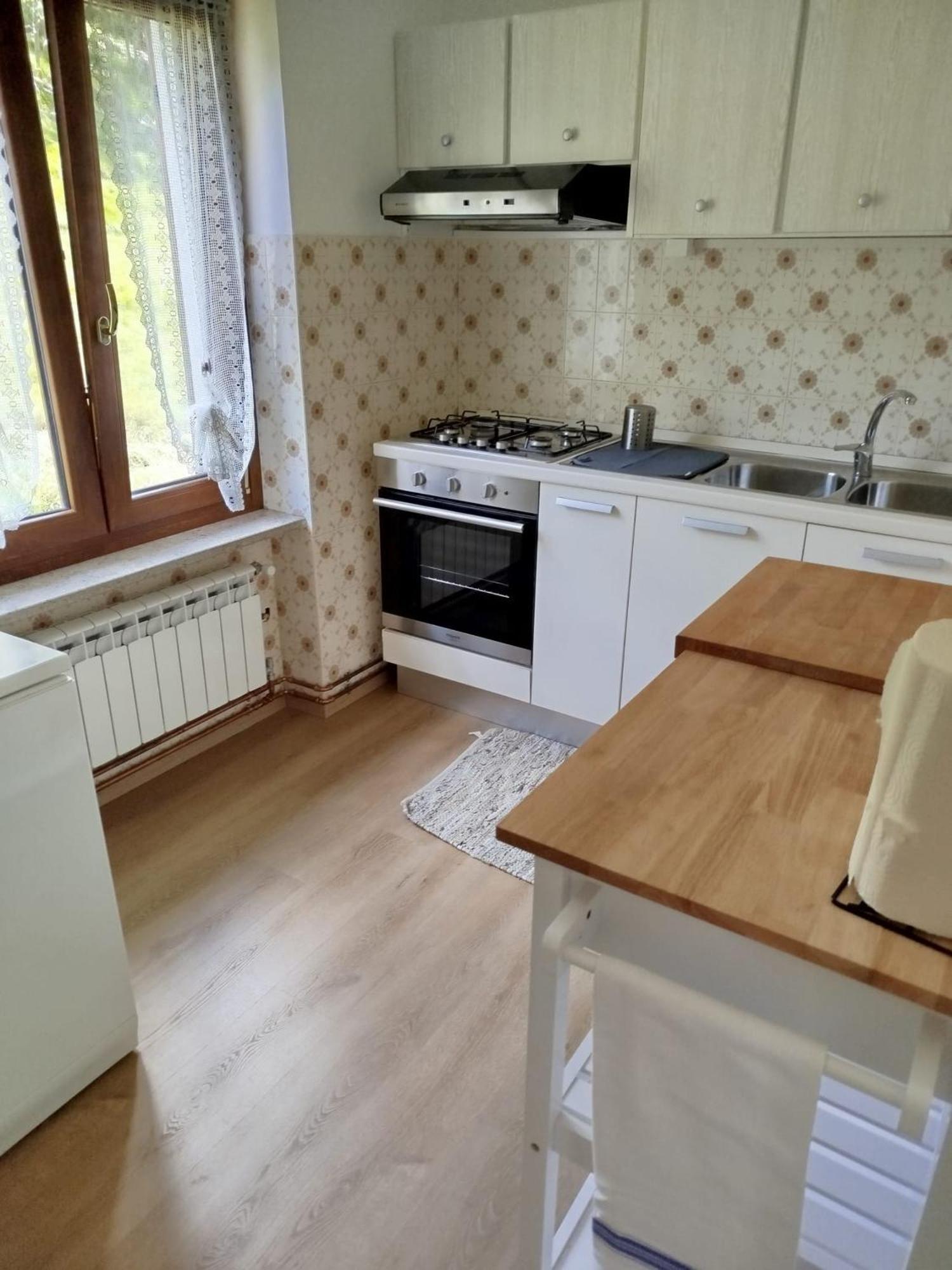Single House Totally Independet Introd Εξωτερικό φωτογραφία