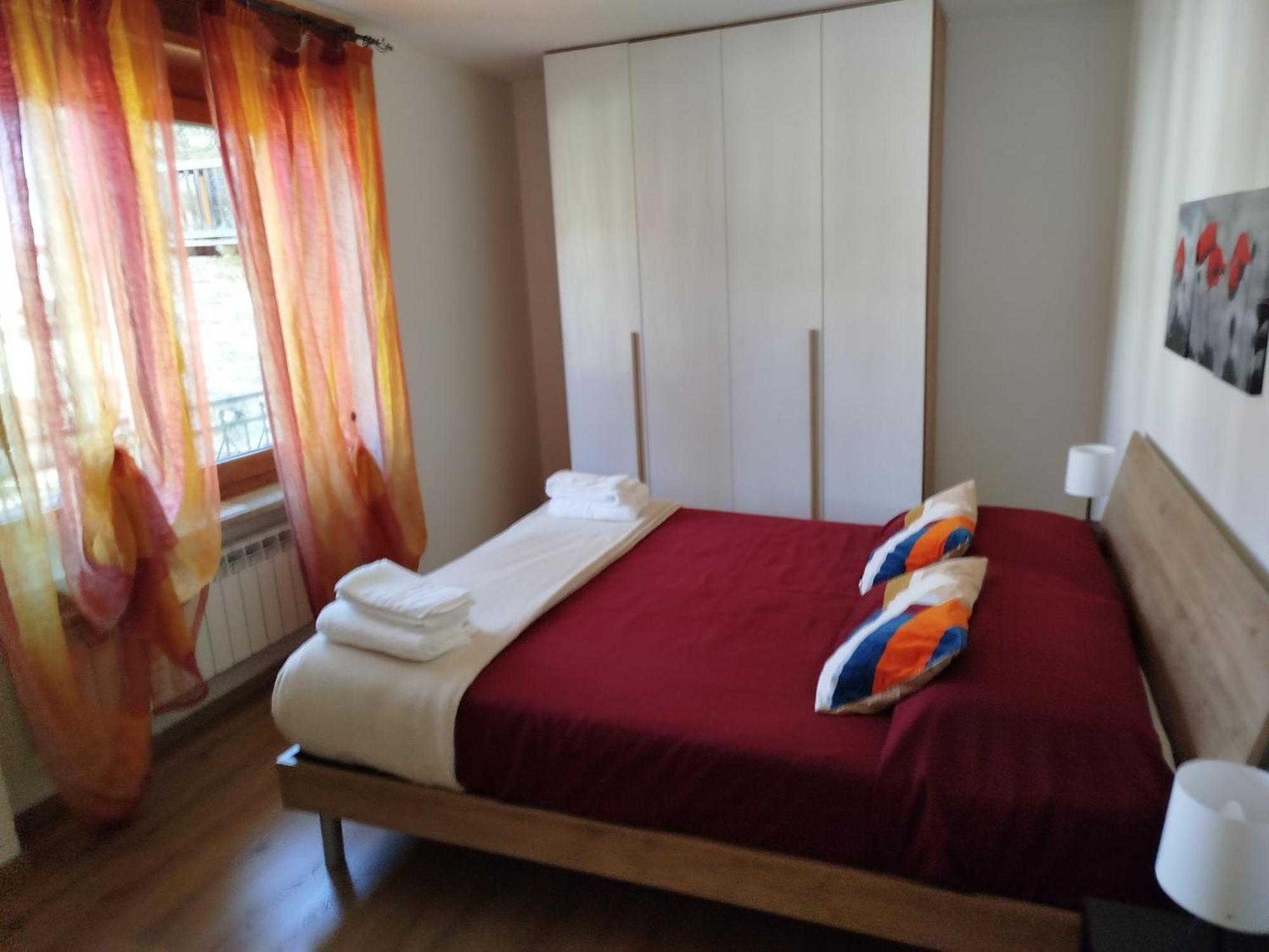 Single House Totally Independet Introd Εξωτερικό φωτογραφία