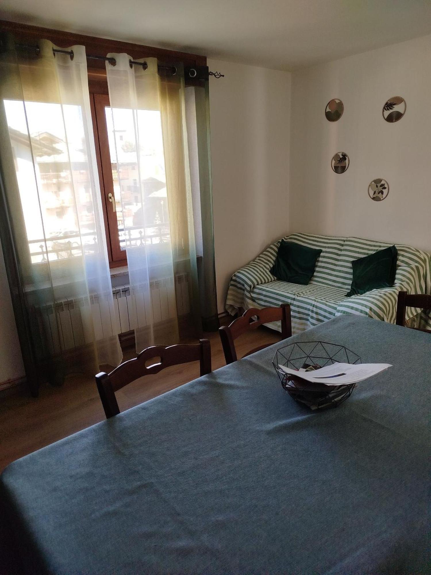 Single House Totally Independet Introd Εξωτερικό φωτογραφία